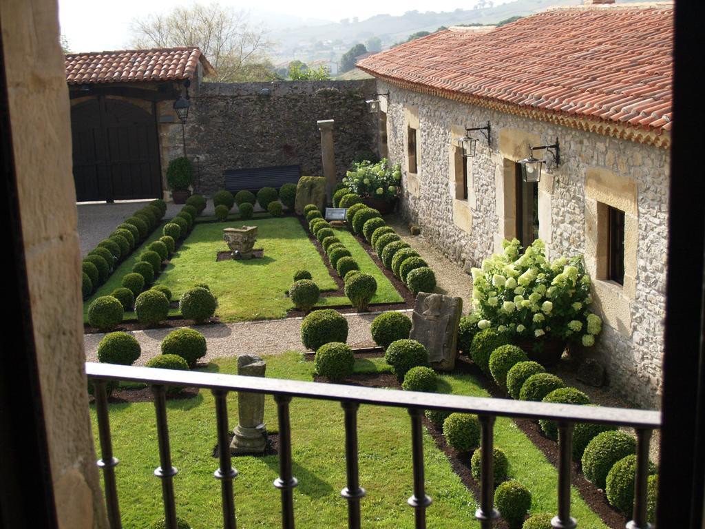 Hotel Palacio De La Pena Cantabria Ajo Room photo