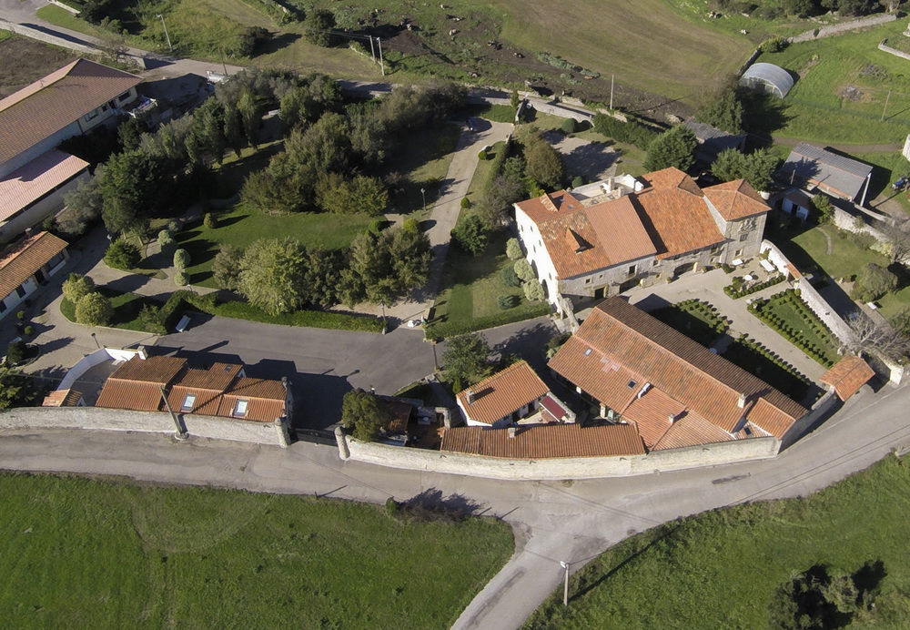 Hotel Palacio De La Pena Cantabria Ajo Exterior photo