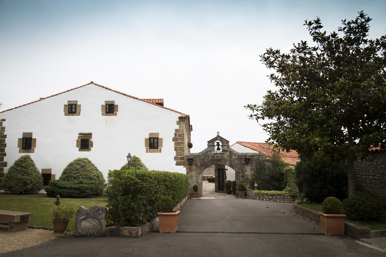 Hotel Palacio De La Pena Cantabria Ajo Exterior photo