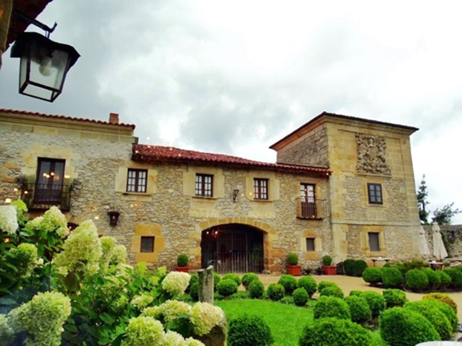 Hotel Palacio De La Pena Cantabria Ajo Exterior photo